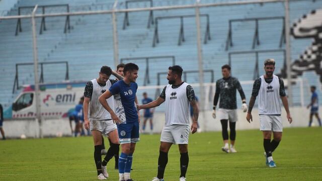 Partido amistoso entre Belgrano y Godoy Cruz en Alberdi.