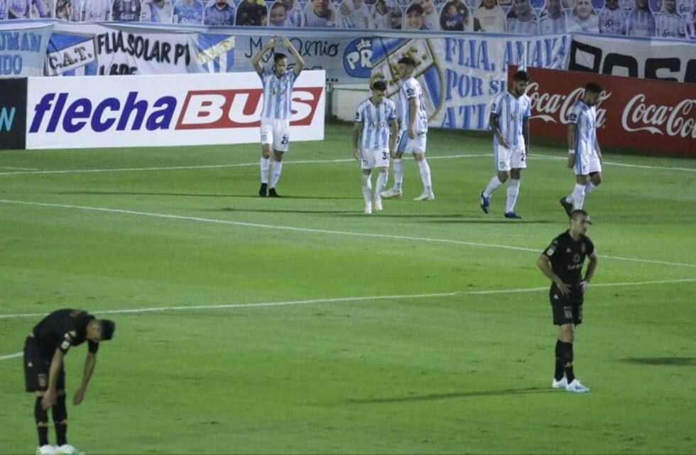 Racing cayó 2-0 con Atlético Tucumán y sigue su racha de derrotas