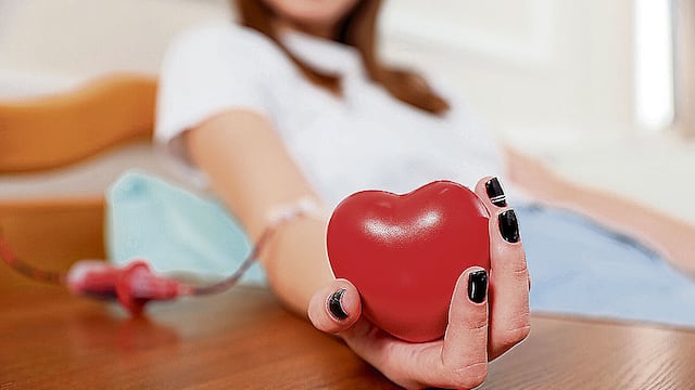 Las campañas de concientización de voluntarios donantes da más resultado que la responsabilidad de devolución de quienes necesitan del banco de sangre. / Fecescor