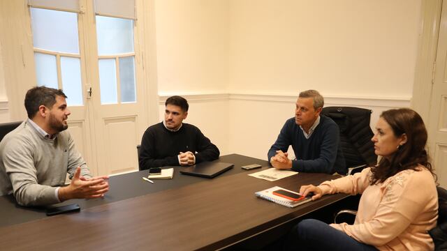 Patricia Imoberdorf, se reunió con representantes de la firma, La Anónima y el Centro Comercial,