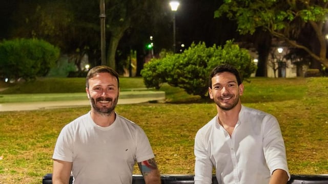 Emanuel Gainza, candidato a intendente de Paraná y Francisco AScué que va por la ciudad de Concordia.