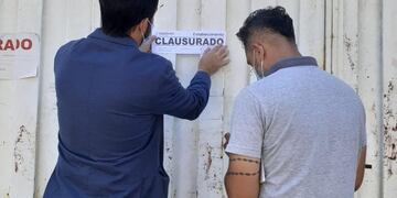 La Municipalidad clausuró una fábrica de piletas en barrio Los Boulevares. (Municipalidad de Córdoba