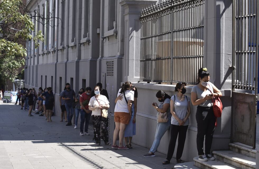 Covid en Córdoba: habilitan Buen Pastor y amplían horario del modular del Nuevo San Roque para testeos