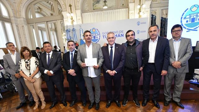 Jaldo destacó la importancia de la salud como política de Estado.