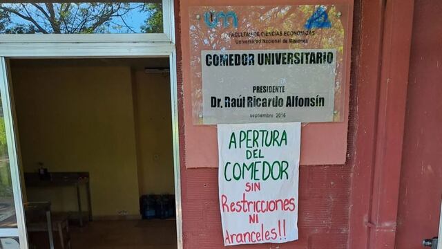 Posadas: estudiantes exigen la apertura sin restricciones de comedores universitarios.