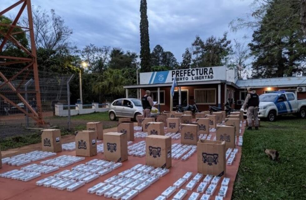 Incautan en Puerto Libertad una millonaria carga de cigarrillos de contrabando