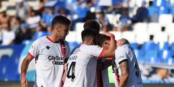 Los jugadores rojinegros sumaron un punto importante ante Godoy Cruz.
