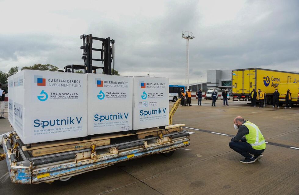 Coronavirus: llegó un nuevo vuelo con 370.000 dosis de la vacuna Sputnik-V