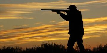 Un cazador profesional pagó 50 mil dólares para poder matar a un ejemplar casi único de elefante.