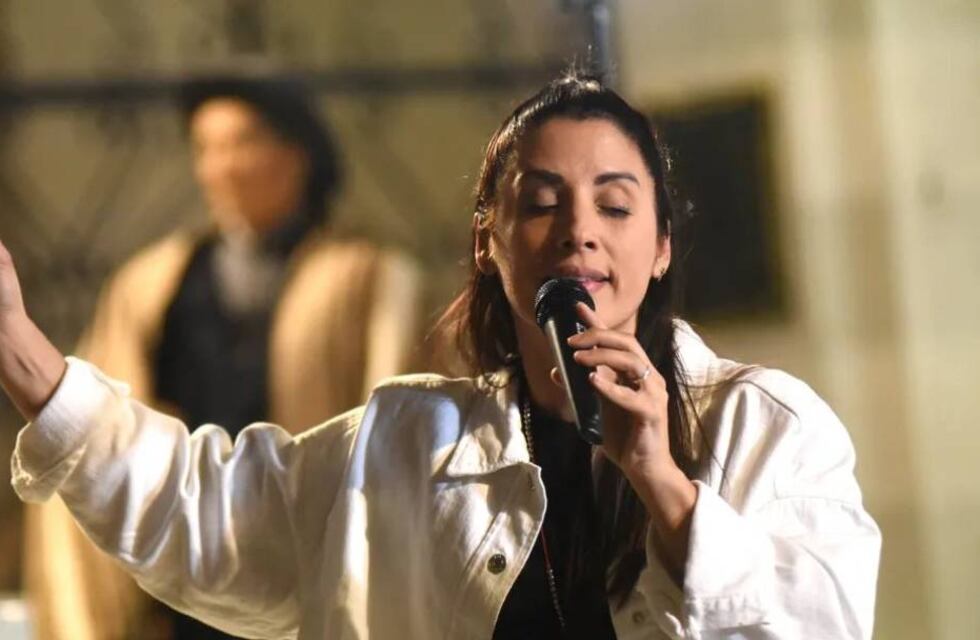 Crece el fenómeno Leda en Rosario: exjugador de la Selección y dos famosas fueron a verla