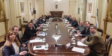 Nueva reunión de Gabinete en medio de la incertidumbre económica y la escasez de combustible.