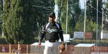 Elias Salazar, Banco Mendoza softbol.