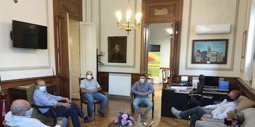 El intendente Carlos Sánchez con los titulares de Ansses y Pami ultiman detalles del plan de vacunación en Tres Arroyos
