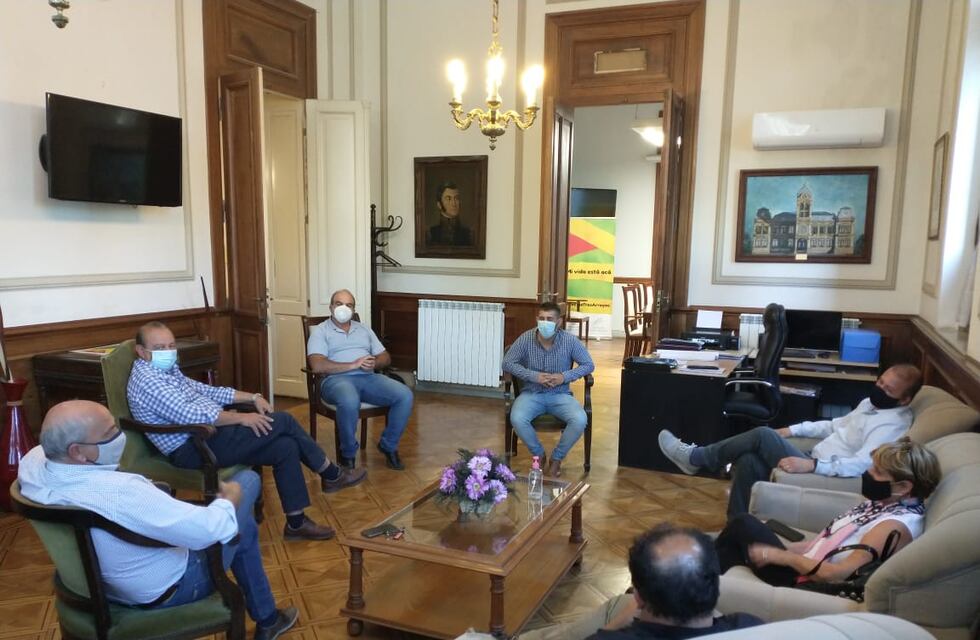 Comienzo del plan de vacunación: Sánchez se reunió con los titulares locales de Anses y Pami