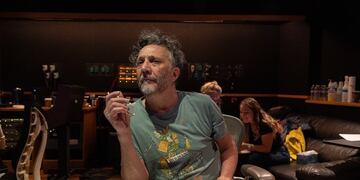 El compositor de 59 años comenzó a grabar una nueva versión de "El amor después del amor".