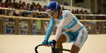 Maribel Aguirre, ciclista sanjuanina, entrena en Santa Fe con la Selección Argentina para participar en el Panamericano de pista, que se disputará en Lima, Perú.