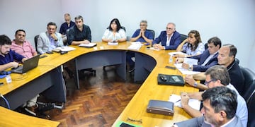 Senadores avanzan en la reforma del Código Fiscal.