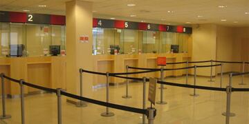 Los bancos vuelven a atender de 10 a 15 horas.