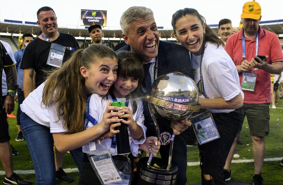 El llanto de Hernán Crespo al reencontrarse con sus hijas en Córdoba