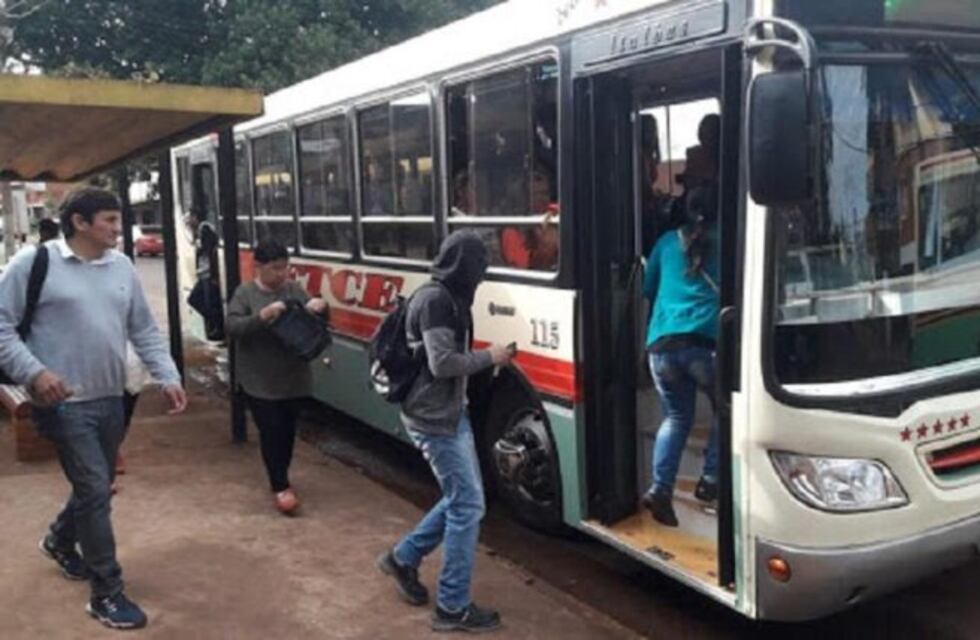Sin servicio de transporte público en Eldorado