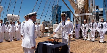 La fragata ARA “Libertad” tiene nuevo Comandante