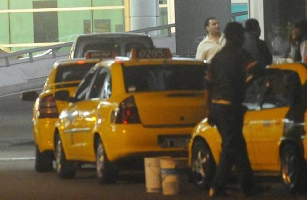 San Luis comenzó la semana con reclamos de docentes y taxistas