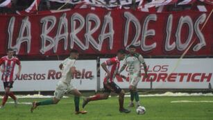 El 9 jugó contra Sportivo Las Parejas y perdió el invicto de local