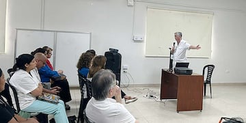 La microplanificación propone una metodología sistemática para identificar zonas de menor cobertura.