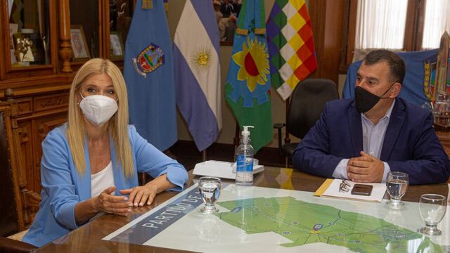 Verónica Magario visitó Azul