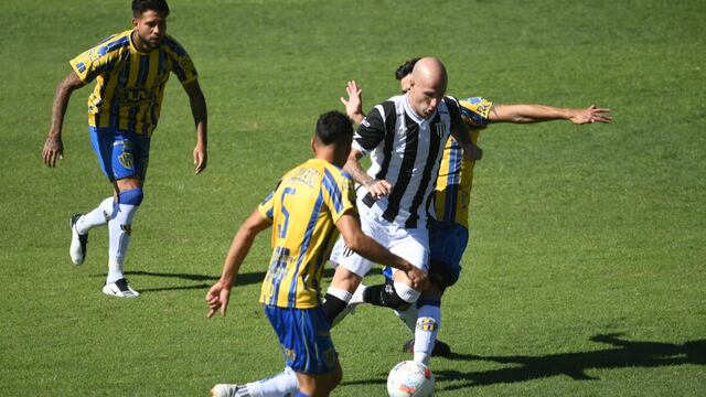 Gimnasia empata con Atlanta en el partido que abre la jornada del lunes de la Primera Nacional / José Gutiérrez.