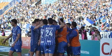 Godoy Cruz  se abraza a la ilusión de seguir sumando y salir de la zona de Descenso en la Liga Profesional de Fútbol.