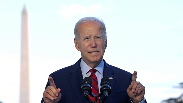 Joe Biden anunció que indultarán a quienes poseen marihuana. Foto: Jim Watson/AP.
