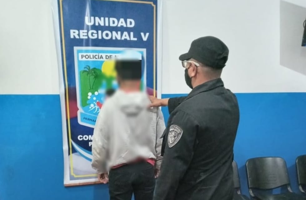 Iguazú: arrojó piedras al vehículo de la pareja de su vecina y fue detenido