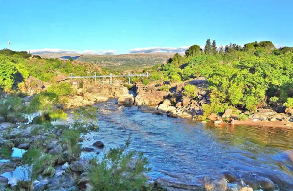 Dos turistas de Buenos Aires fueron rescatados en una crecida en Córdoba