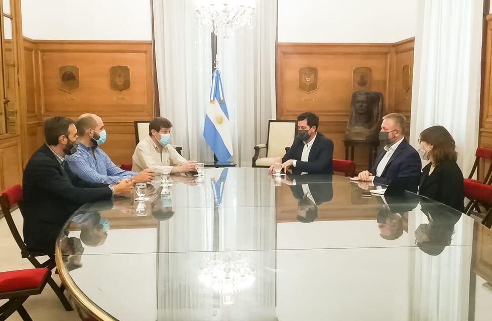 Gustavo Melella se reunió con Wado de Pedro