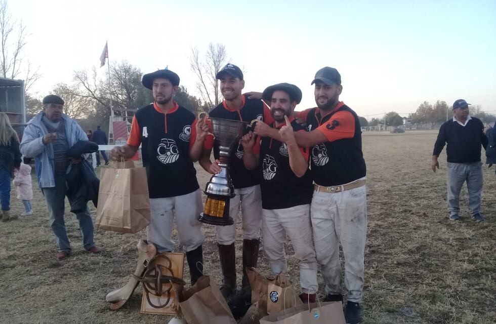 Los Gurises, el equipo de pato de Arroyito ganó la Copa Centro de la República