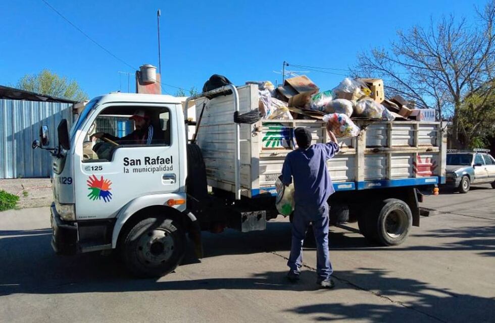 Servicios municipales en Semana Santa y el 0800 que no funciona