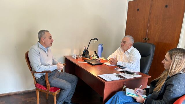 Alcides Calvo con el representante de Responsable de SADAIC Santa Fe, Mariano Cisterna