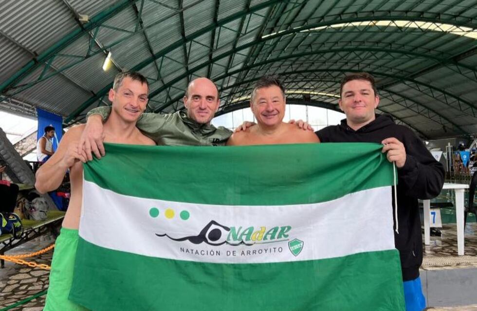 Primer puesto en 4x50 combinado y 4x50 libre para Curvino, Burzio, Cismondi y Guyón del Cultural Arroyito