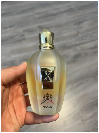 A qué huele Naxos de Xerjoff, el perfume que usa Duki