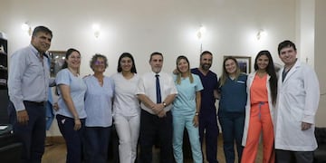 El Ministerio de Salud de Tucumán sigue firme en su compromiso de fomentar la colaboración con universidades nacionales, asegurando que los futuros profesionales de la salud estén mejor preparados para afrontar los desafíos de un sistema sanitario diverso y exigente, tanto en el ámbito rural como urbano.