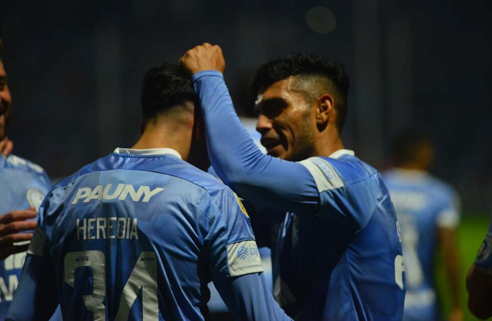 Belgrano sigue emocionando: con 10 hombres y un gol de apellido ilustre, derrotó a Argentinos