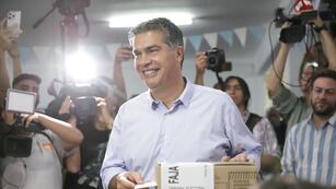 A primera hora, votó Jorge Capitanich, el gobernador que busca su reelección en Chaco.