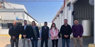 El Municipio, Provincia y CGT visitaron Limansky S.A .