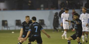 El Colo Juan Barinaga vuelve a quedar afuera y lo seguirá reemplazando Ulises Sánchez (Facundo Luque).