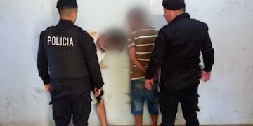 Eldorado: demorados por ocasionar disturbios y violentar a los agentes policiales.