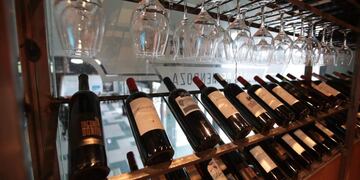 Este miércoles en 1816 la Casa del Vino se harán degustaciones dirigidas y habrá música en el marco de la Noche de las Vinerías, organizada por la comuna de Capital. Gentileza MCM