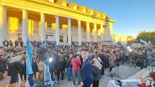 Docentes de la UNS anunciaron un paro por 120 horas.