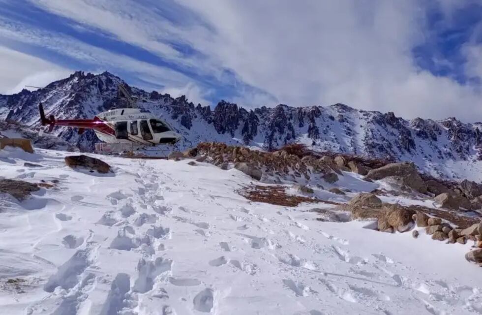 Murió un rescatista rionegrino en el Cerro Catedral tapado por la nieve