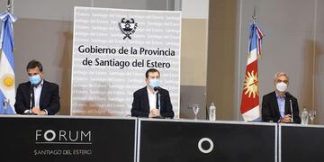 Firmaron convenios para construir terminales de ómnibus en Monte Quemado y Loreto